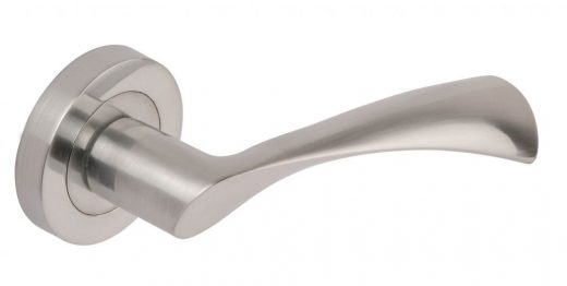 Aztec satin chrome levers on rose